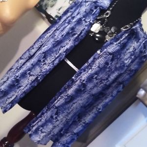 White House black market 100% silk sheer blouse. See photos for measurements